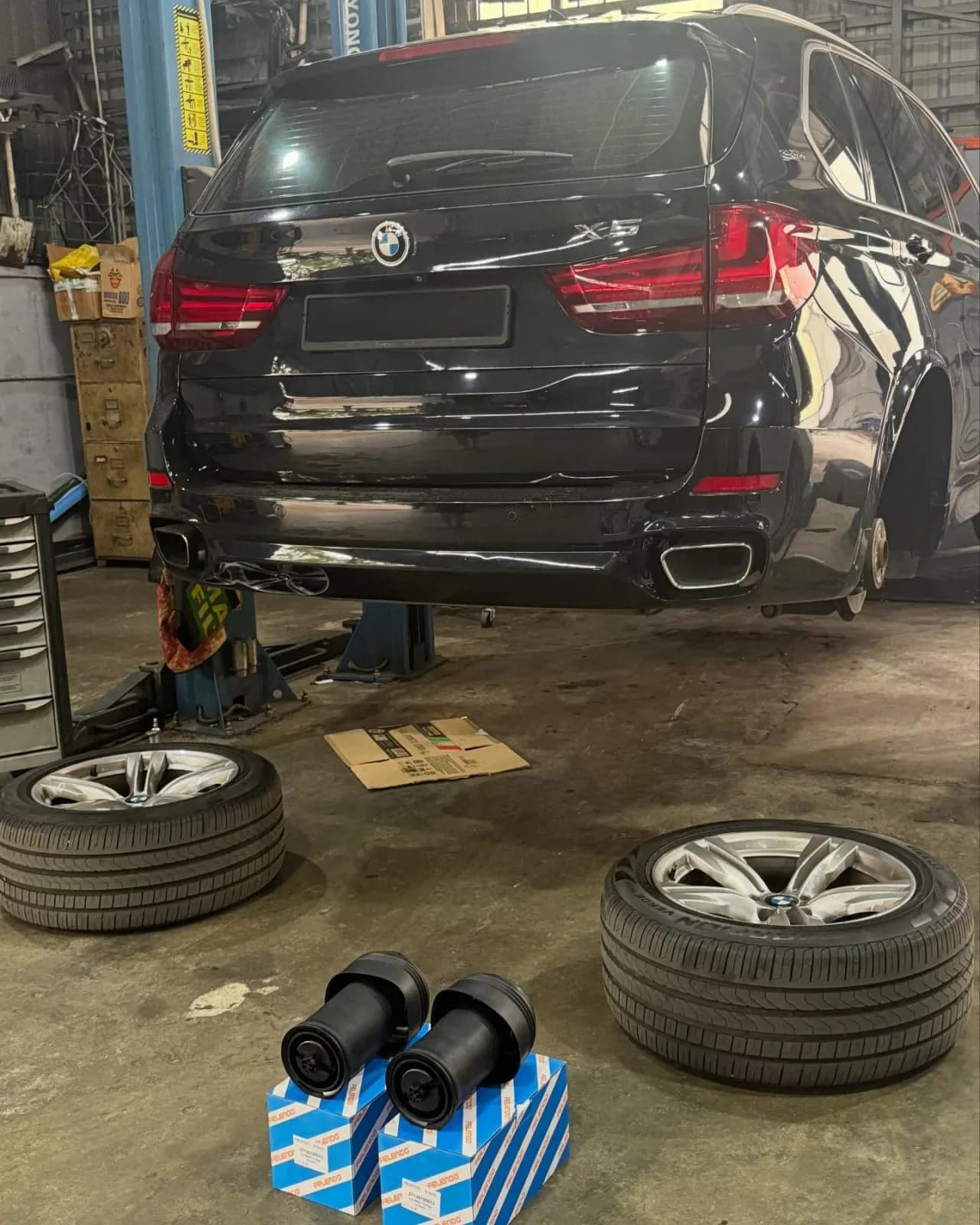 BMW X5 F15 — Air Suspension Leak Repair — BMW X5 F15