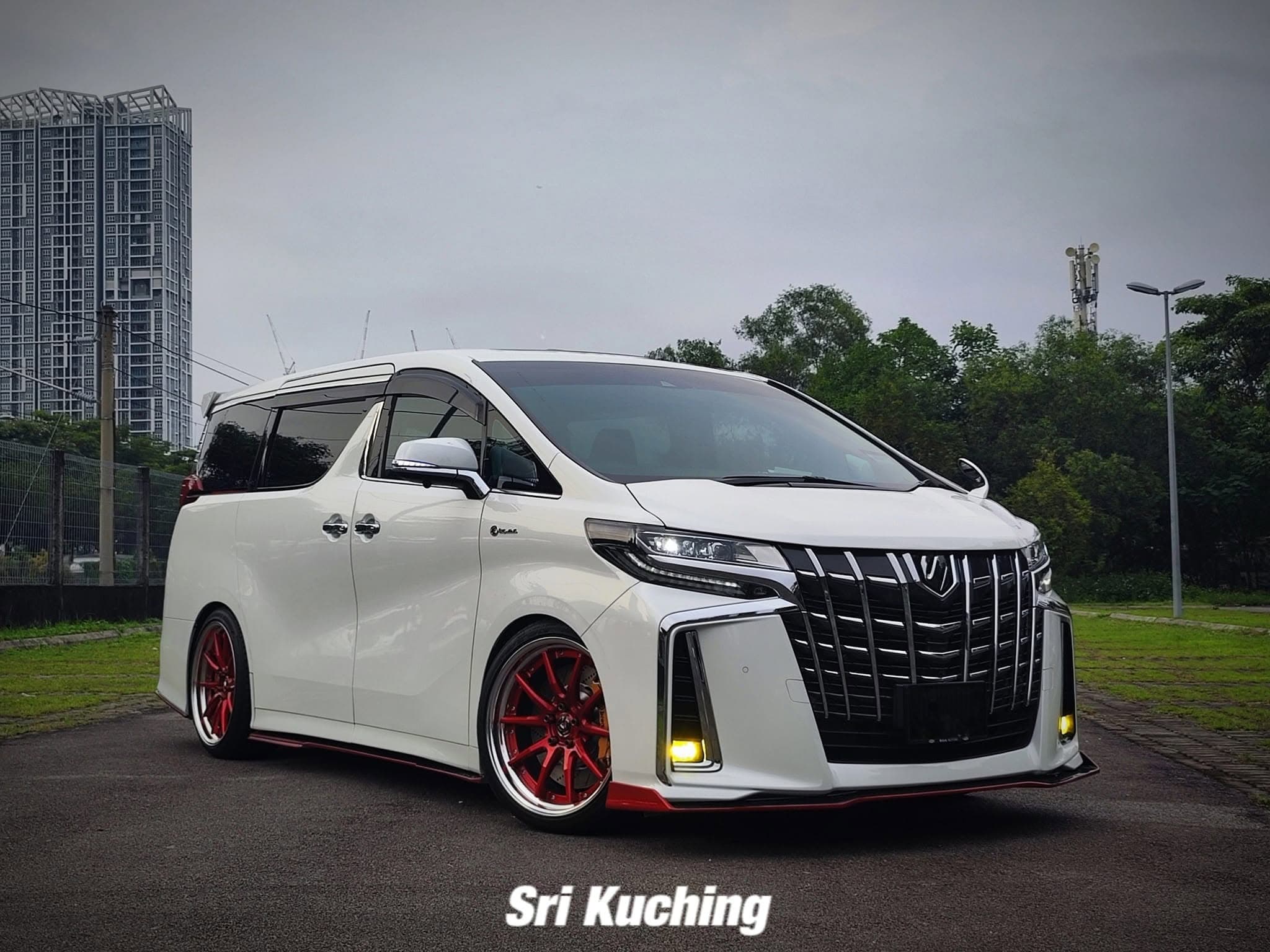 Toyota Alphard wheel and brake upgrade with Sri Kuching branding Kuala Lumpur